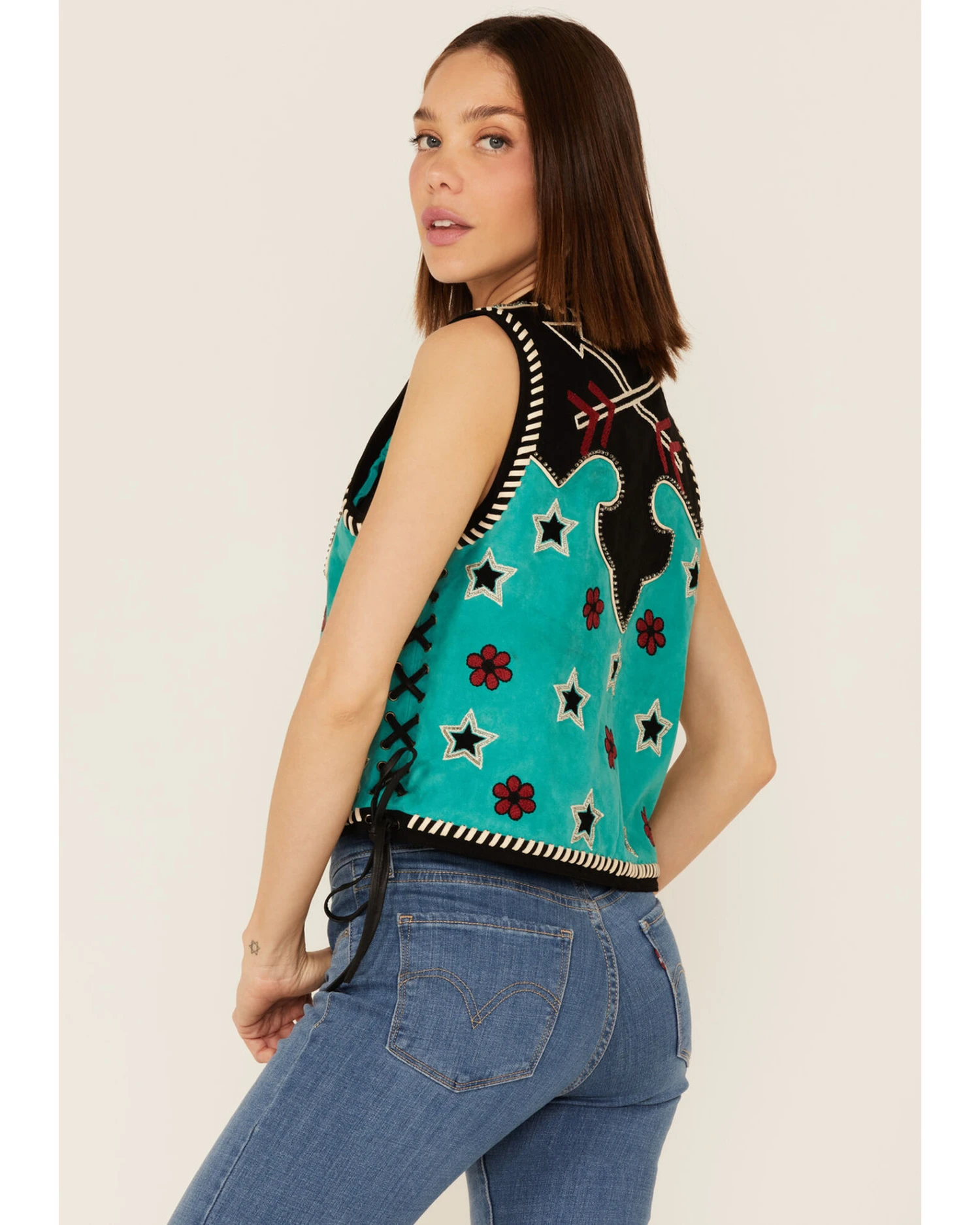 Double D Ranch Women's Roping The Wind Vest 4 Double D Ranch Women's Roping The Wind Vest - Image 4