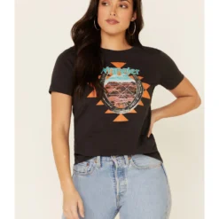 Wrangler Women's Southwestern Horseshoe Desert Graphic Tee
