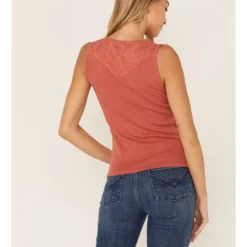 Idyllwind Women's Hillside Road Henley Tank -Default Template 4 2000359118 644 P3