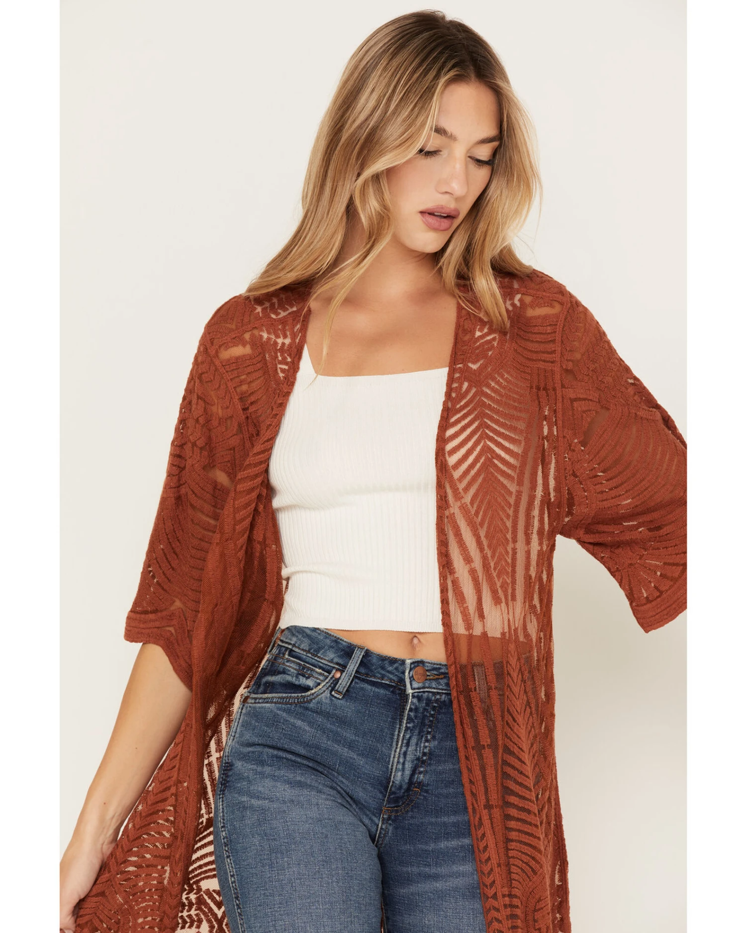 Shyanne Women's Geo Lace Short Sleeve Kimono 2 Shyanne Women's Geo Lace Short Sleeve Kimono - Image 2