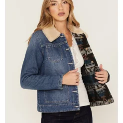 Idyllwind Women's Medium Wash Reversible Sherpa Blanket Denim Jacket