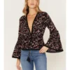 Idyllwind Women's Fall For Me Floral Print Bell Sleeve Kimono