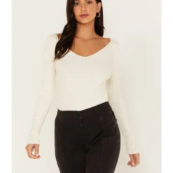 Shyanne Women's Ribbed Sweater Top