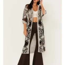 Shyanne Women's Floral Lace Kimono