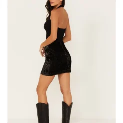 Shyanne Women's Velvet Sequin Skirt 6 Shyanne Women's Velvet Sequin Skirt -Default Template 4 2000380662 001 P3