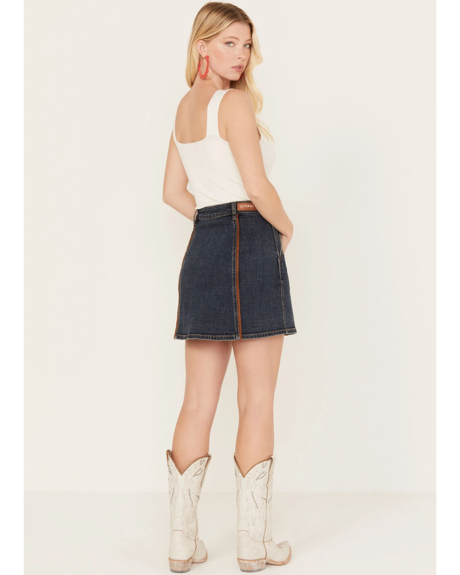 Shyanne Women's Medium Wash Denim Mini Skirt 3 Shyanne Women's Medium Wash Denim Mini Skirt - Image 3