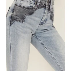 Front Page -Default Template 4 2000381427 412 P2