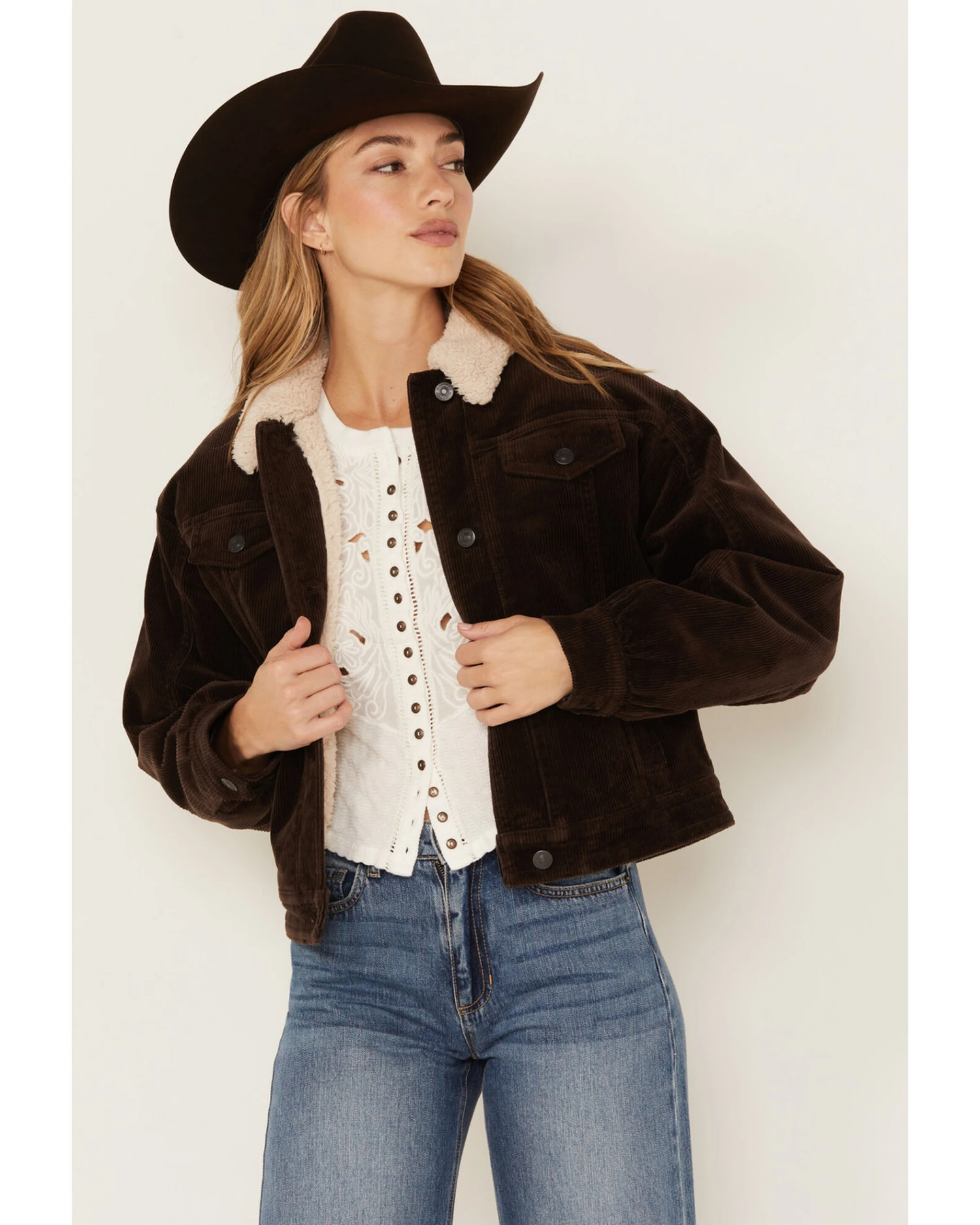 Cleo + Wolf Women's Corduroy Sherpa Trucker Jacket 2 Cleo + Wolf Women's Corduroy Sherpa Trucker Jacket - Image 2