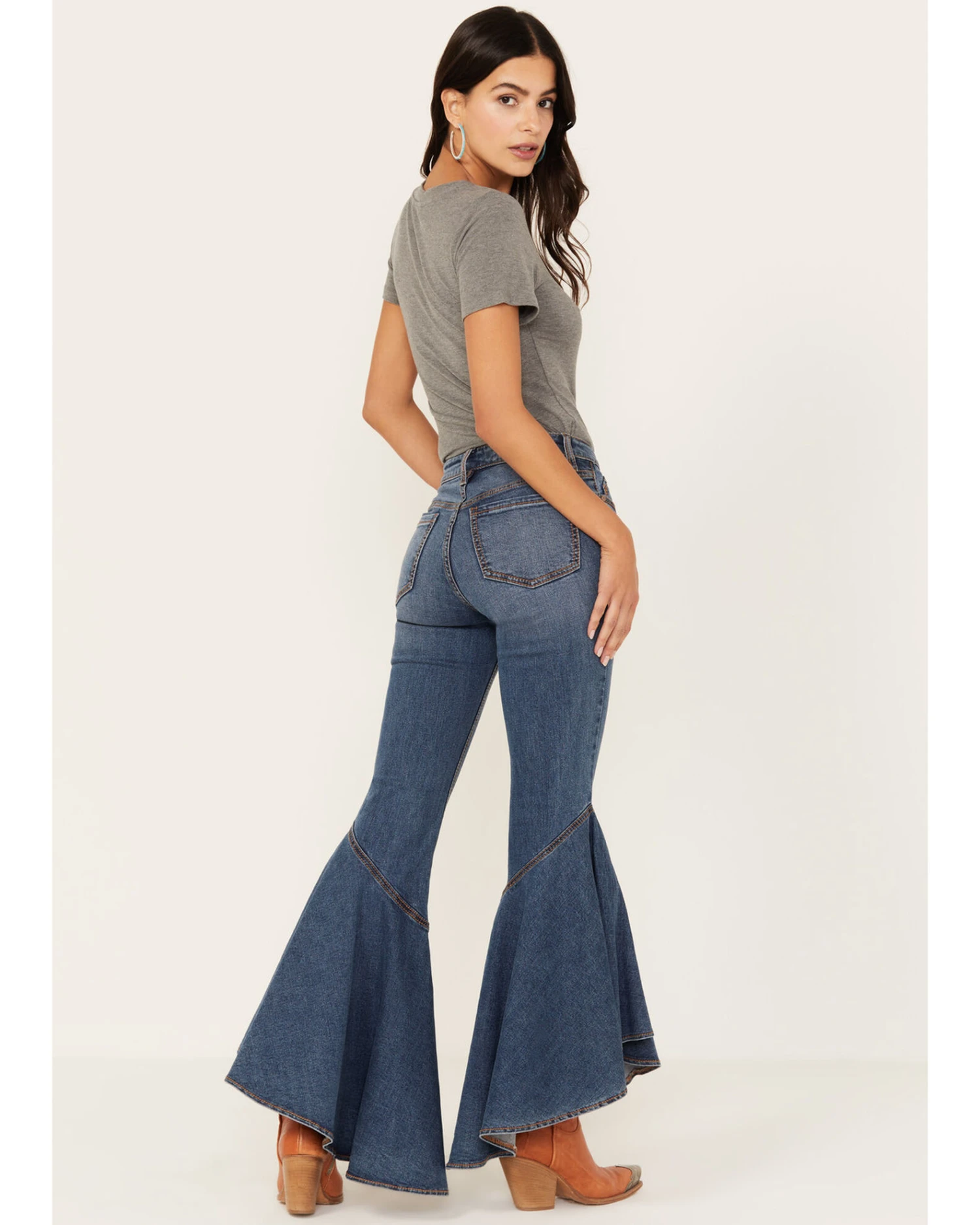 Shyanne Women's Medium Wash High Rise Ruffled Super Flare Stretch Jeans 3 Shyanne Women's Medium Wash High Rise Ruffled Super Flare Stretch Jeans - Image 3