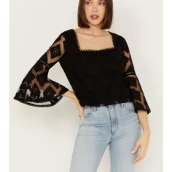 Shyanne Women's Diamond Embroidered Mesh Top