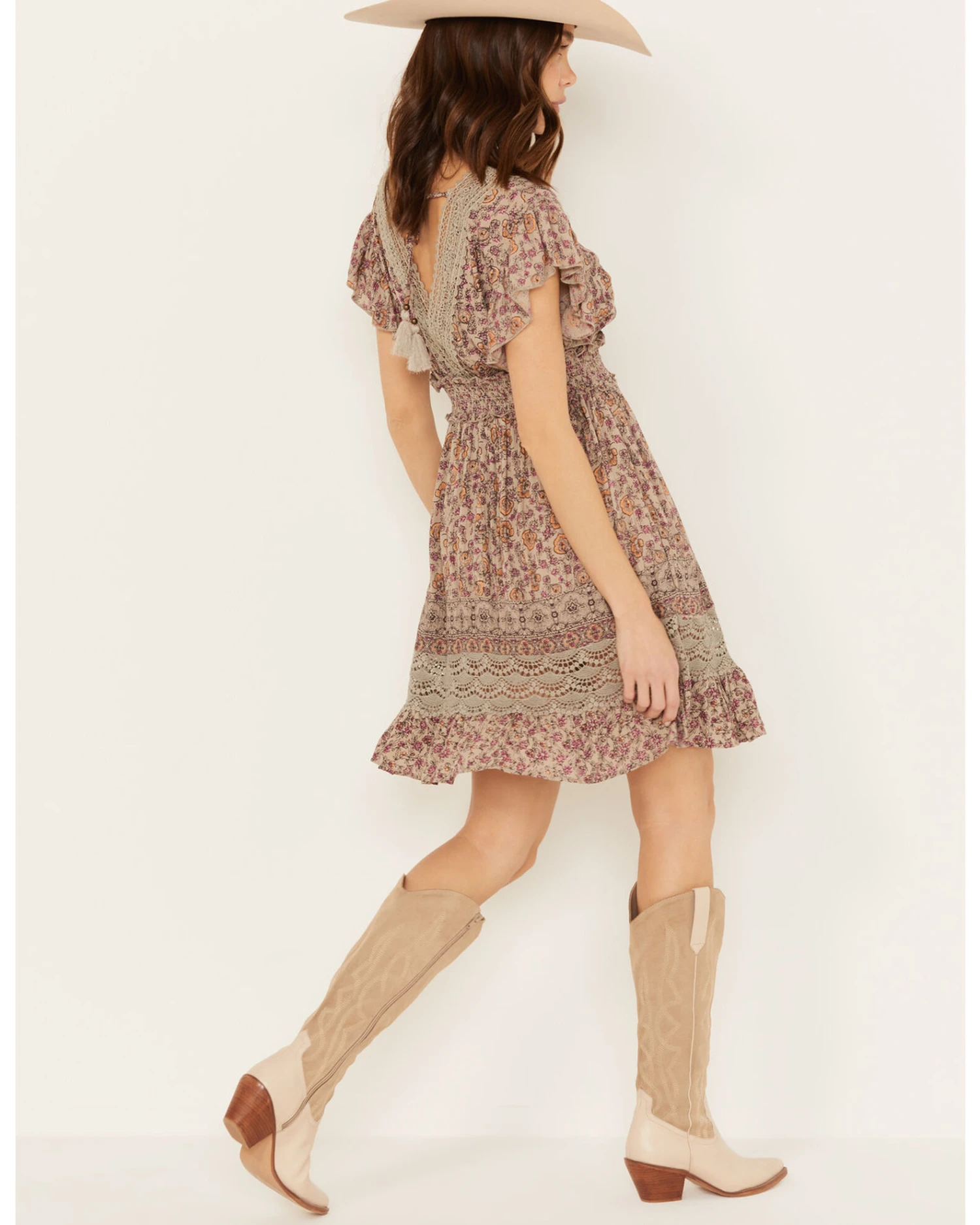 Angie Women's Flutter Sleeve Macrame Insert Floral Print Dress 4 Angie Women's Flutter Sleeve Macrame Insert Floral Print Dress - Image 4